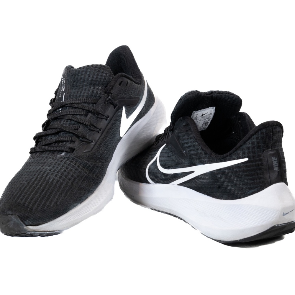 Nike Air Zoom Pegasus 39 - US 9.5 - GOOD CONDITION